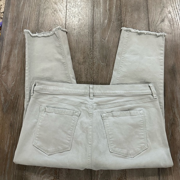 LOFT Sage Skinny Crop Petite Jeans - Picture 6 of 11